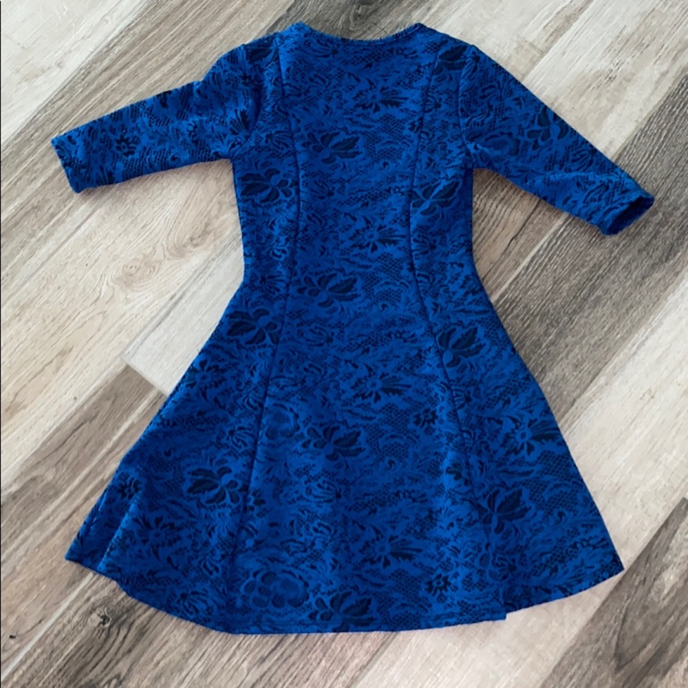 BNWT Girl’s Fit and Flare Dress! Sz 10 - Picture 2 of 2